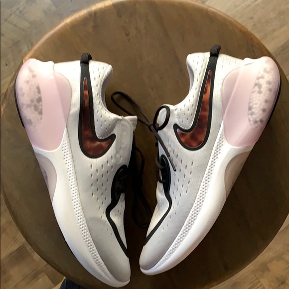 Nike Shoes - Nike Women’s Joyride Dual Run, Sz 8.5